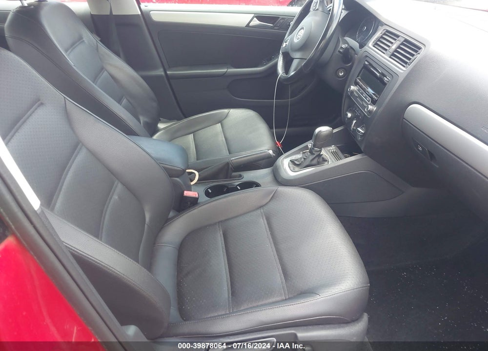 2014 VOLKSWAGEN JETTA 1.8T SE VIN: 3VWD07AJ6EM436516