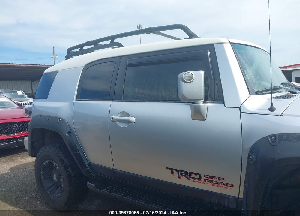 2007 TOYOTA FJ CRUISER VIN: JTEBU11FX70041005