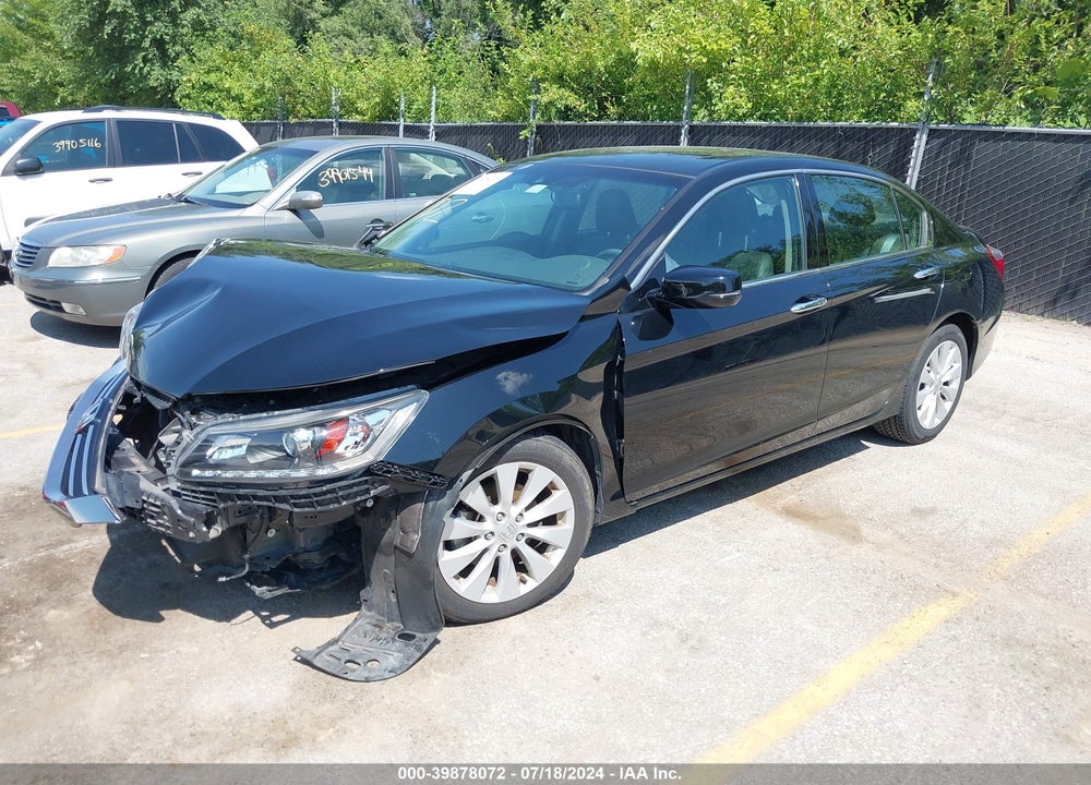 2013 HONDA ACCORD VIN: 1HGCR3F81DA033334