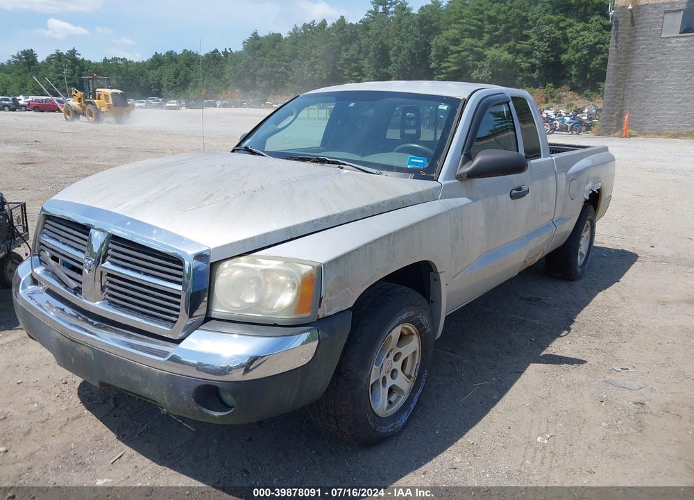 2005 DODGE DAKOTA SLT VIN: 1D7HW42K15S332215
