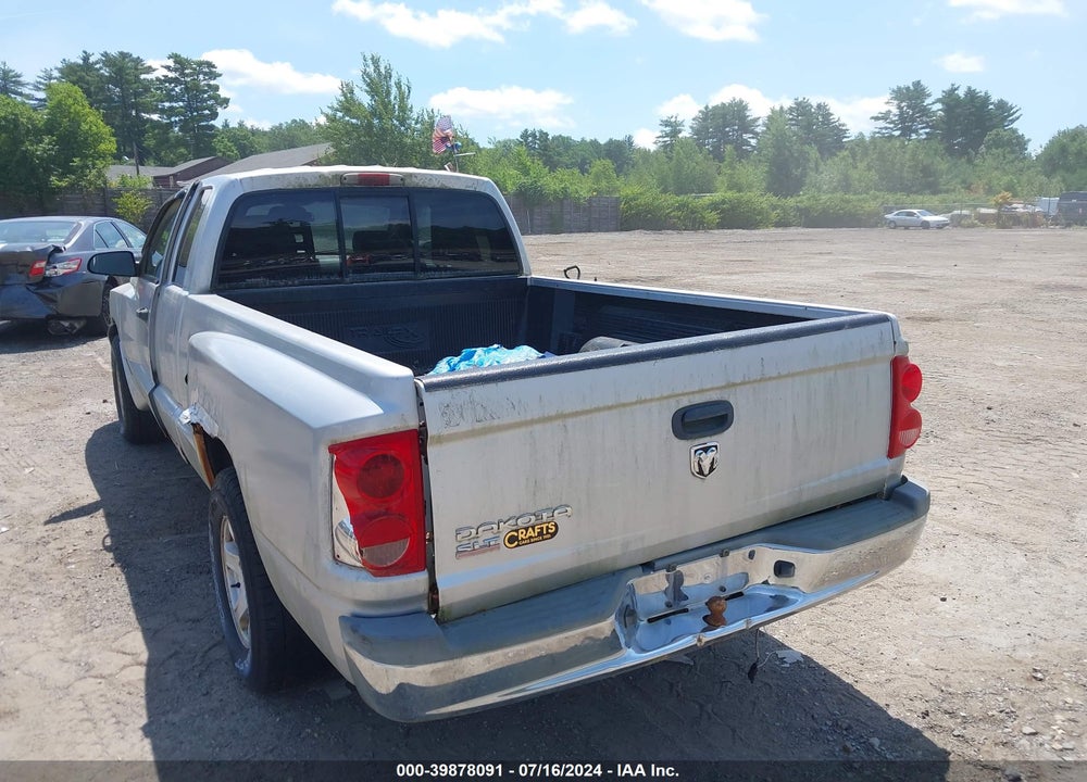 2005 DODGE DAKOTA SLT VIN: 1D7HW42K15S332215