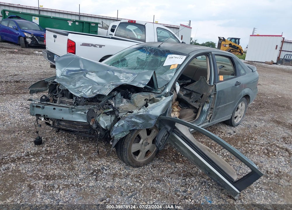 2005 FORD FOCUS ZX4 VIN: 1FAFP34N35W167878