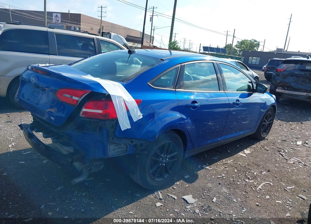 2018 FORD FOCUS SE VIN: 1FADP3F21JL212371