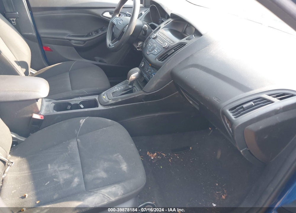 2018 FORD FOCUS SE VIN: 1FADP3F21JL212371