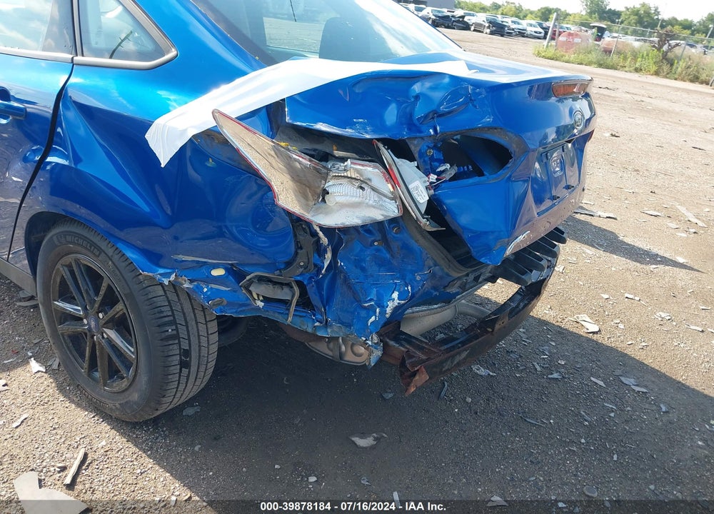 2018 FORD FOCUS SE VIN: 1FADP3F21JL212371
