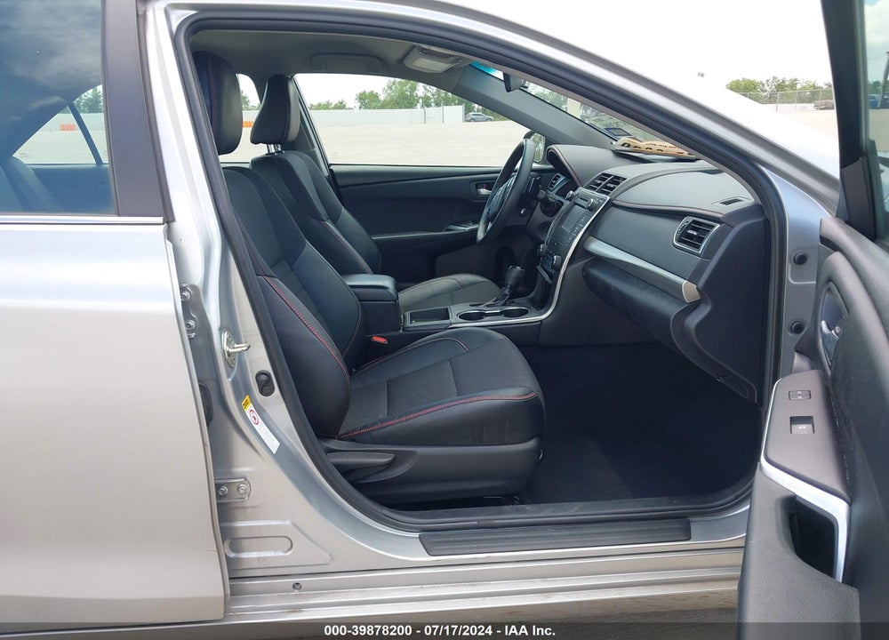 2017 TOYOTA CAMRY SE VIN: 4T1BF1FK2HU814642