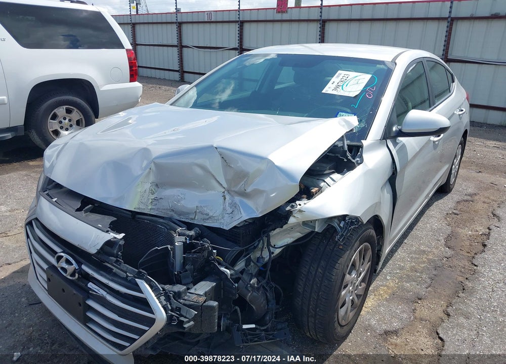 2018 HYUNDAI ELANTRA SE VIN: 5NPD74LF1JH282805
