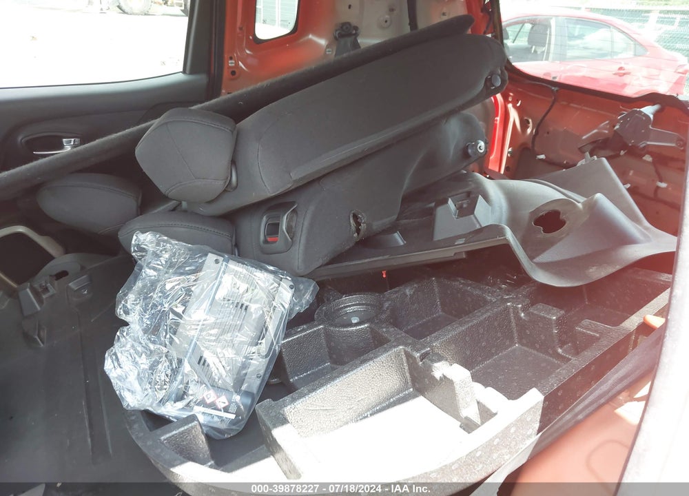 2017 JEEP RENEGADE LATITUDE FWD VIN: ZACCJABB5HPF28234