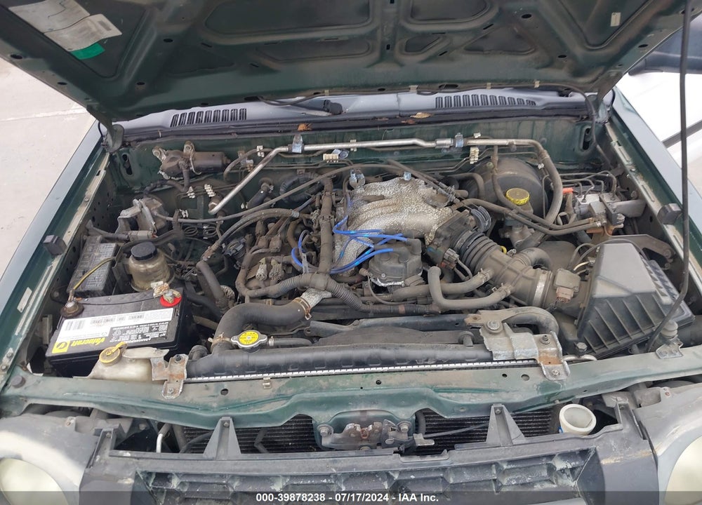 2002 NISSAN XTERRA XE VIN: 5N1ED28T62C537876