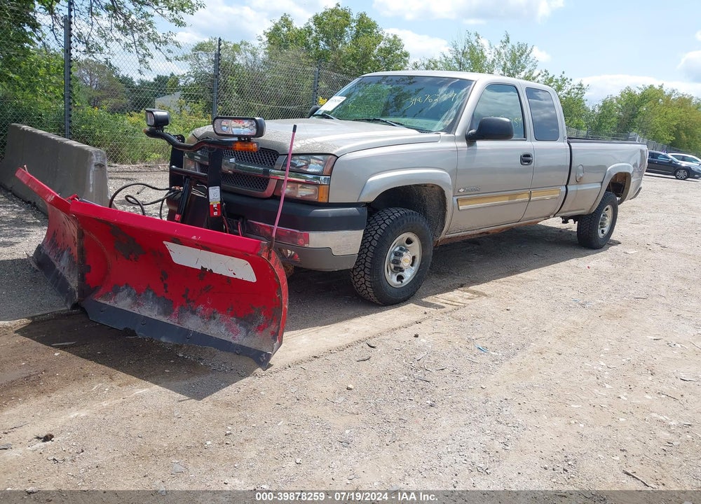 2003 CHEVROLET SILVERADO 2500HD LS VIN: 1GCHK29U83E292342