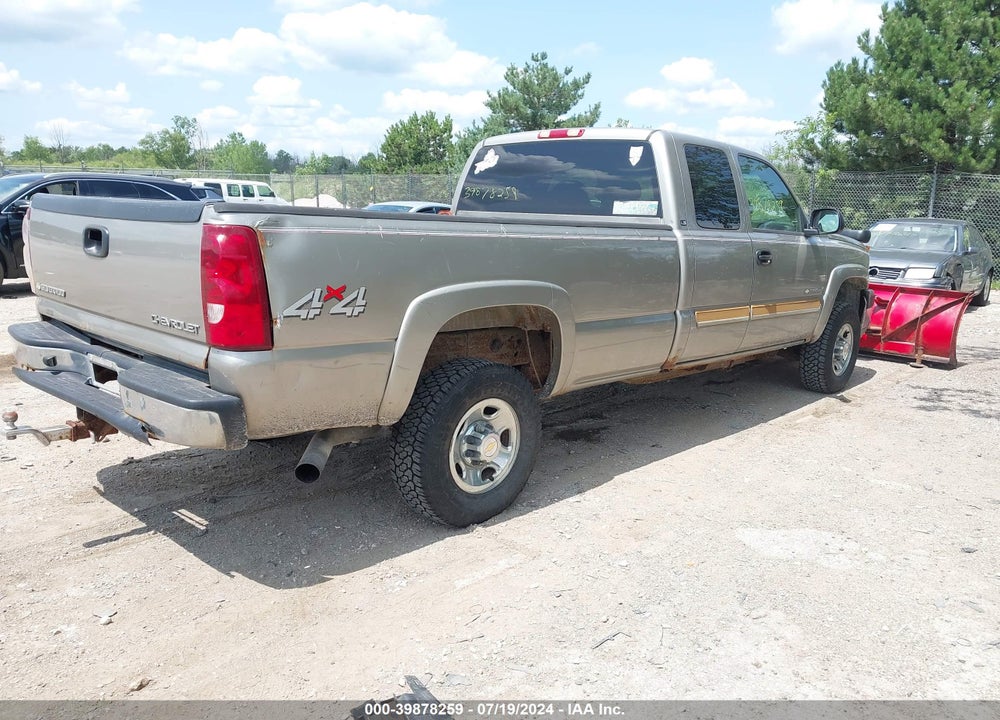 2003 CHEVROLET SILVERADO 2500HD LS VIN: 1GCHK29U83E292342