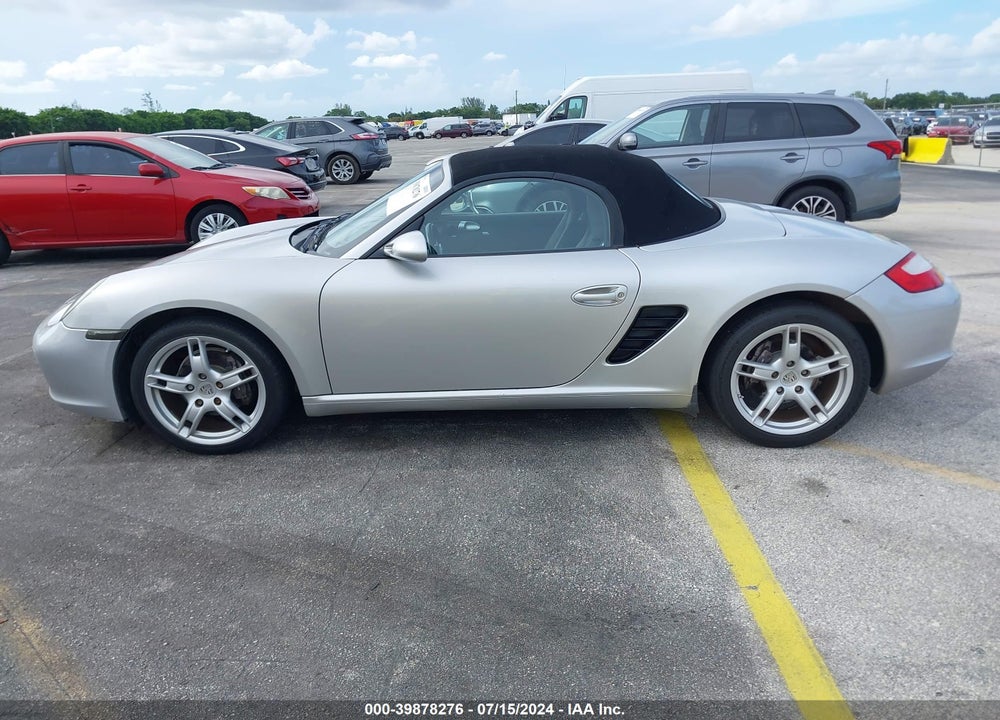2008 PORSCHE BOXSTER VIN: WP0CA29808U712477