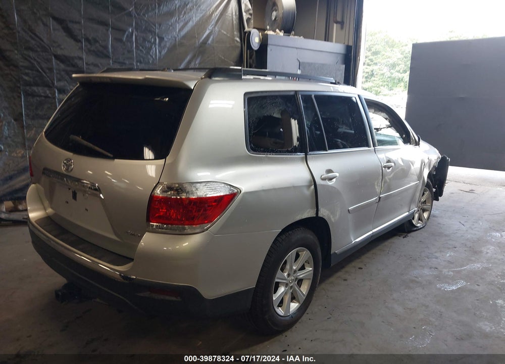 2012 TOYOTA HIGHLANDER SE V6 VIN: 5TDBK3EH0CS116755