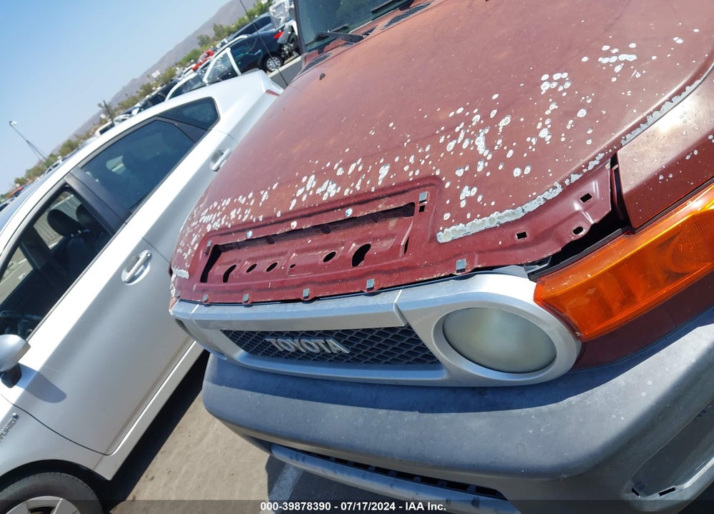 2008 TOYOTA FJ CRUISER VIN: JTEBU11F38K027758