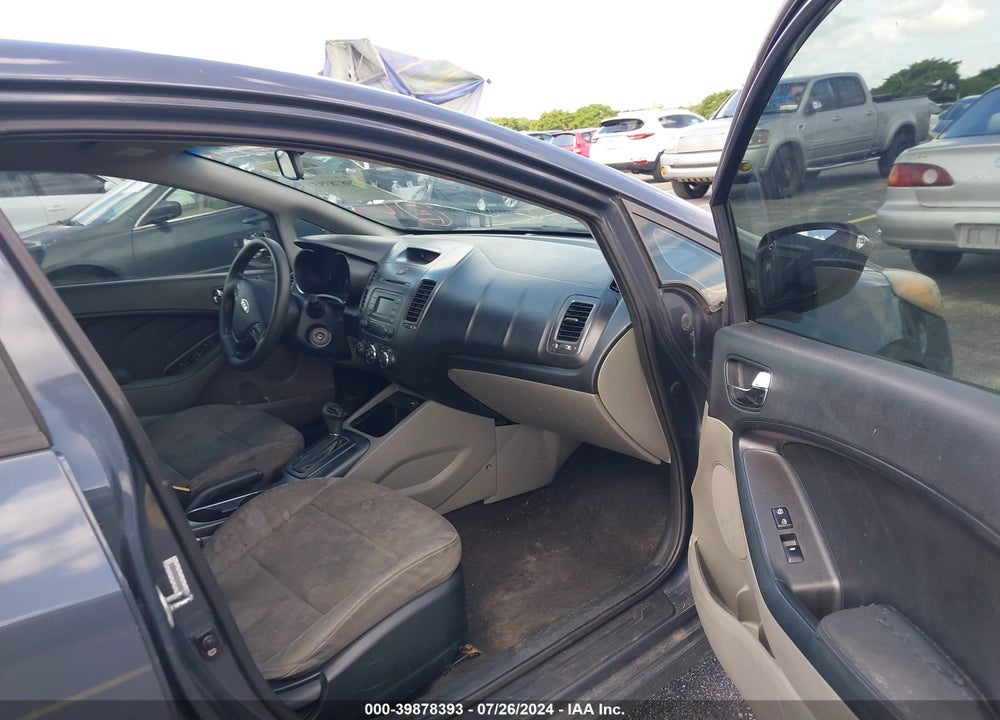 2015 KIA FORTE LX VIN: KNAFX4A63F5299430