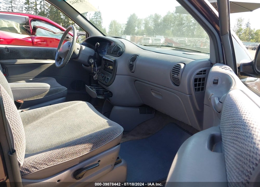 1996 DODGE CARAVAN SE/SPORT VIN: 2B4GP45R1TR756260
