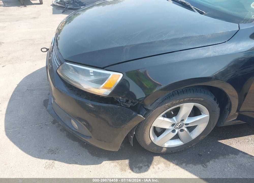 2011 VOLKSWAGEN JETTA 2.0L TDI VIN: 3VWLL7AJXBM091540