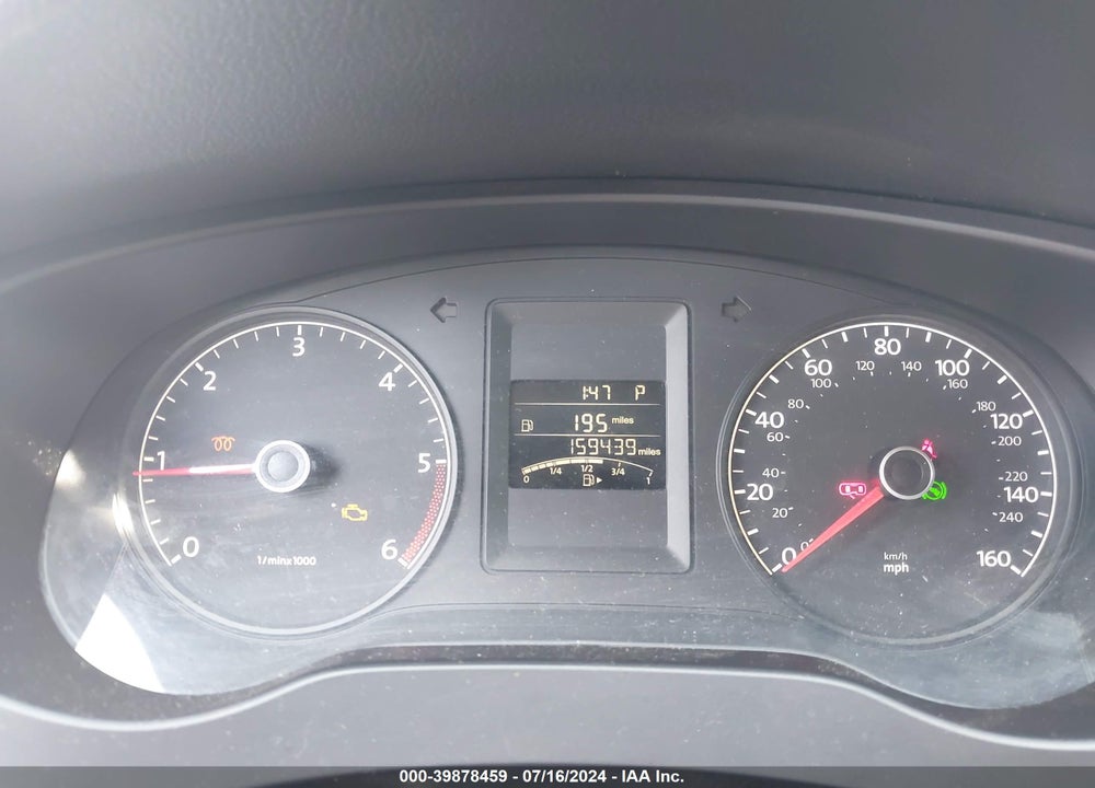 2011 VOLKSWAGEN JETTA 2.0L TDI VIN: 3VWLL7AJXBM091540