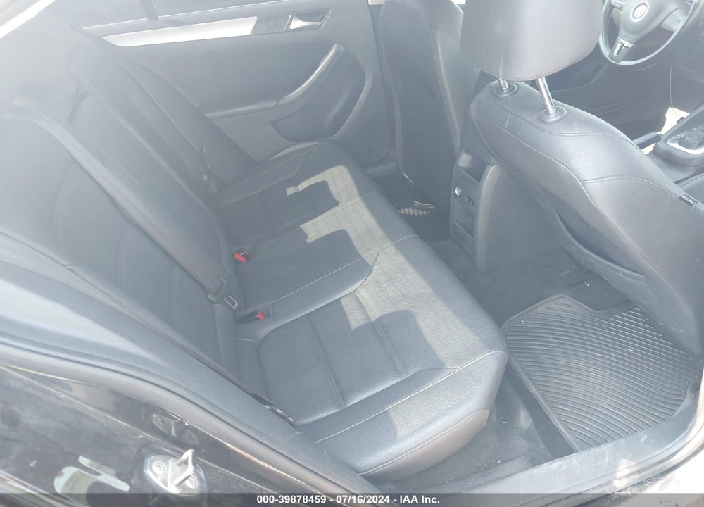 2011 VOLKSWAGEN JETTA 2.0L TDI VIN: 3VWLL7AJXBM091540