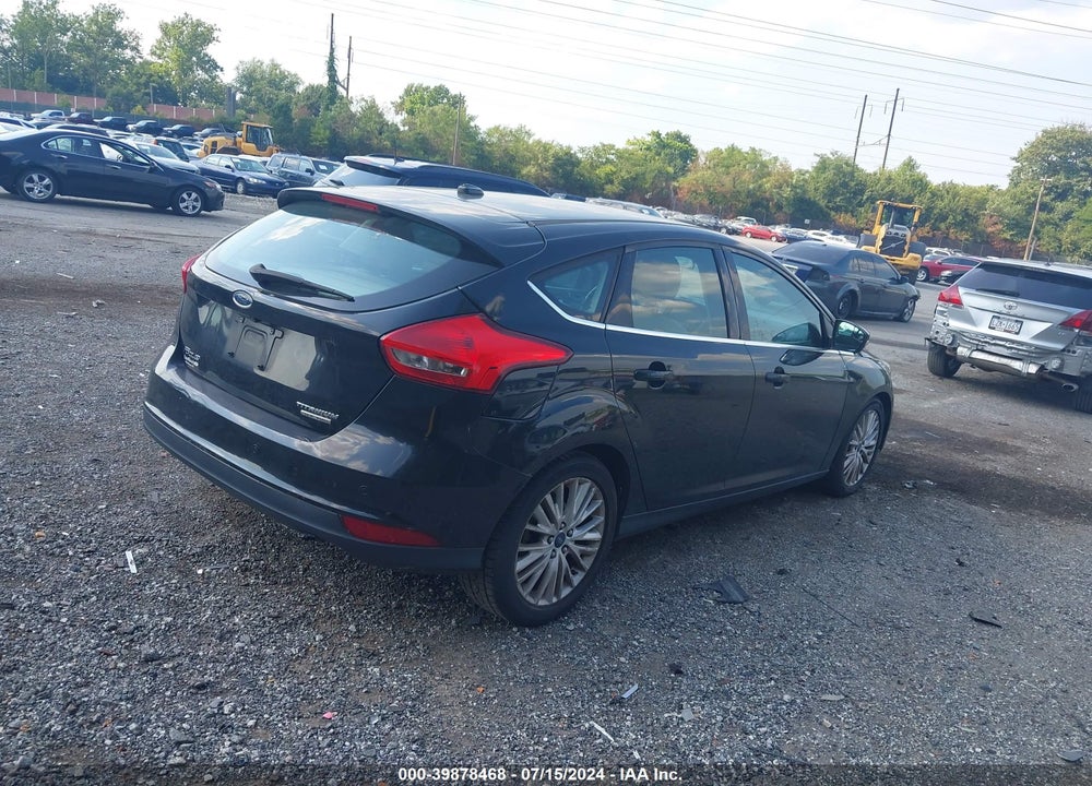 2015 FORD FOCUS VIN: 1FADP3N20FL338729