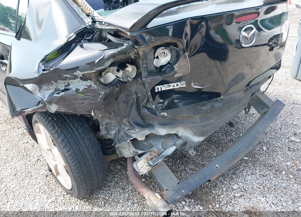 2004 MAZDA 3 S VIN: JM1BK123641161551