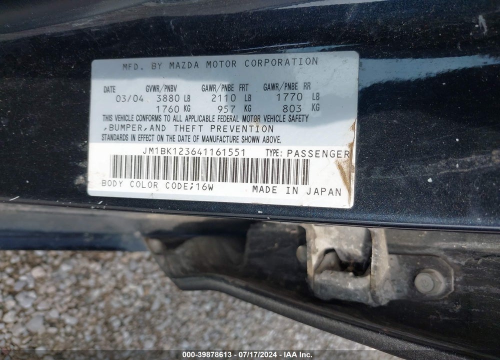 2004 MAZDA 3 S VIN: JM1BK123641161551