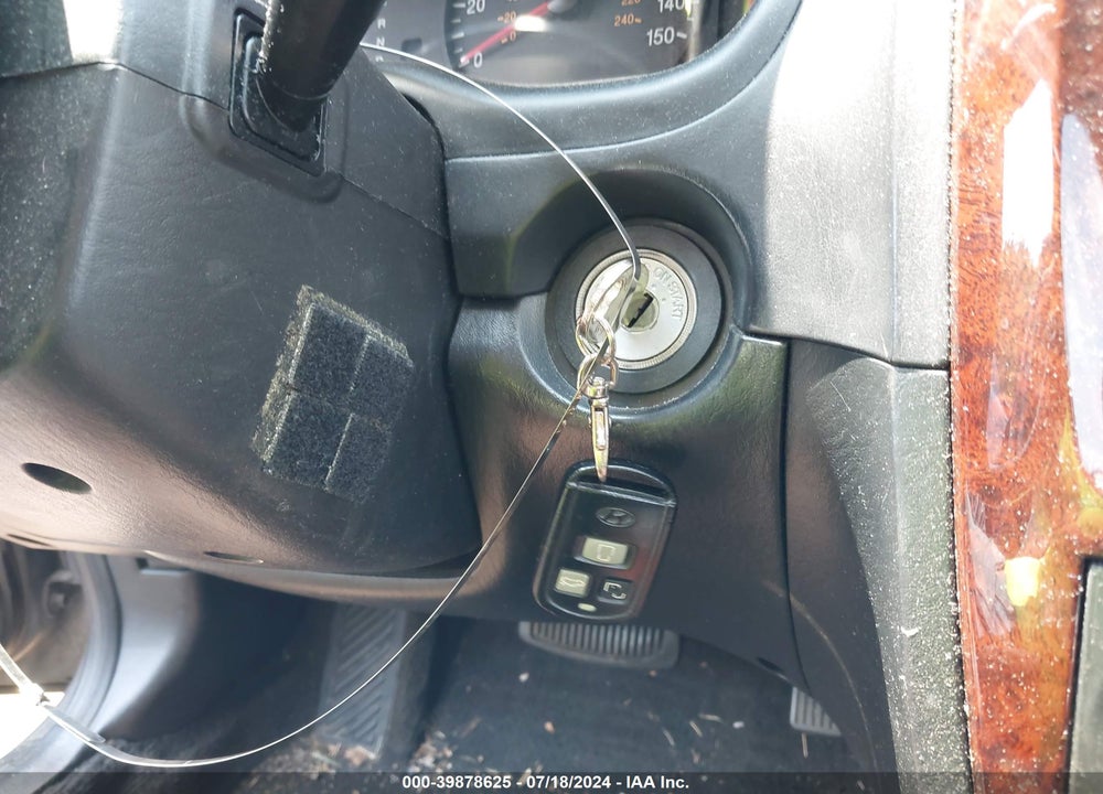 2004 HYUNDAI SONATA GLS/LX VIN: KMHWF35H94A013463