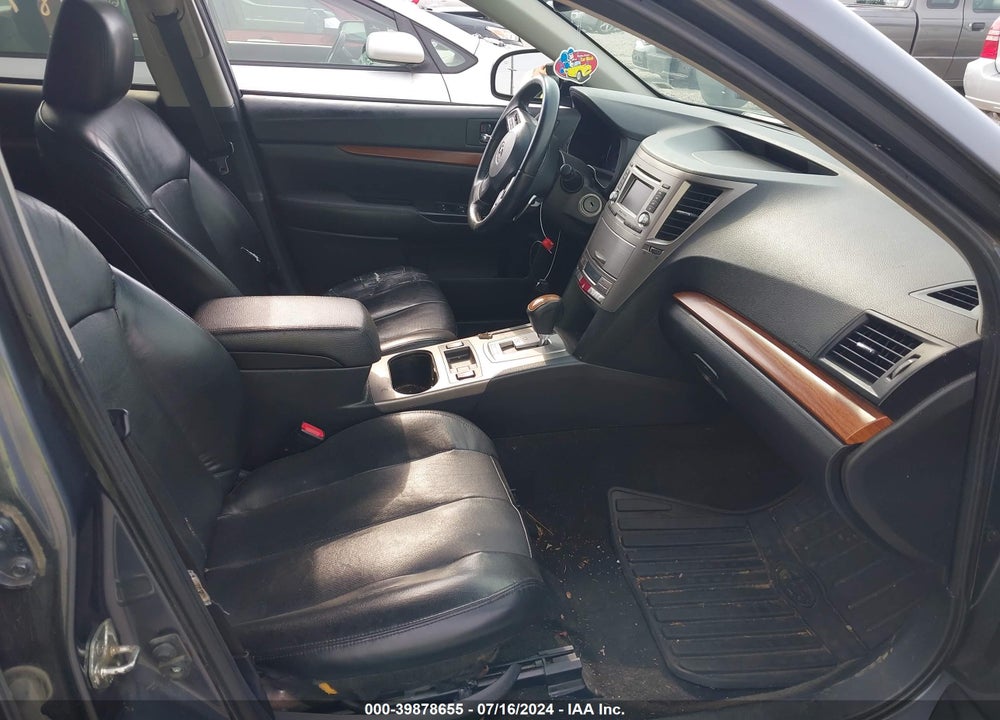 2014 SUBARU OUTBACK 3.6R LIMITED VIN: 4S4BRDLC3E2220686