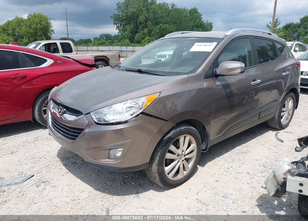 2013 HYUNDAI TUCSON LIMITED VIN: KM8JU3AC9DU681739