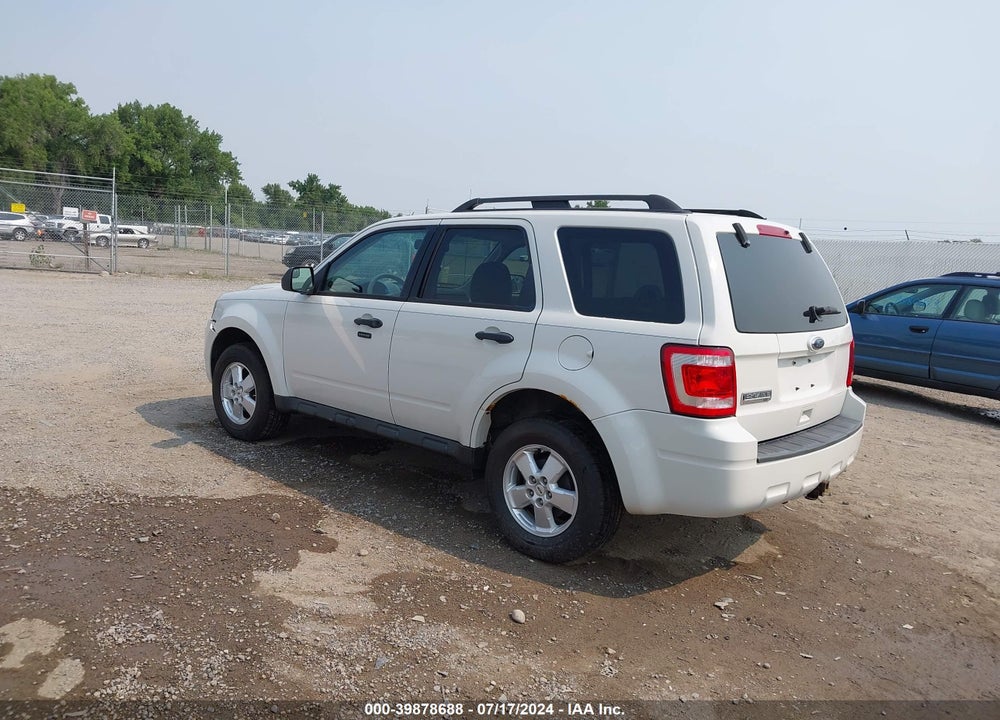 2010 FORD ESCAPE XLT VIN: 1FMCU0D73AKB41557