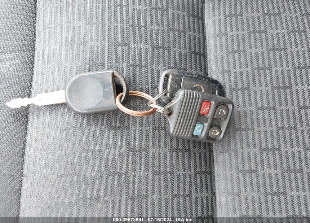 2011 FORD FUSION SE VIN: 3FAHP0HA2BR197919