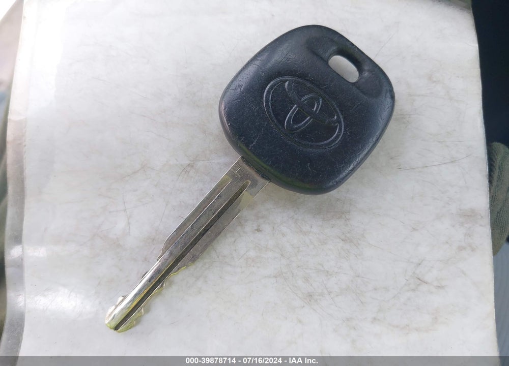 2014 TOYOTA COROLLA L VIN: 2T1BURHE8EC108803