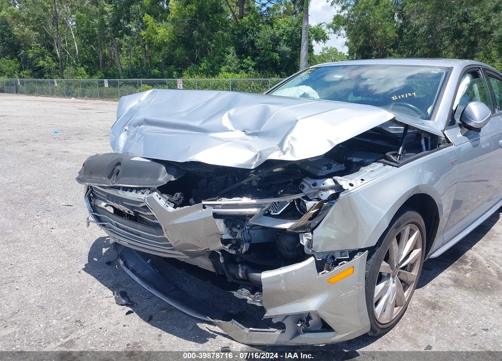 2018 AUDI A4 2.0T TECH ULTRA PREMIUM/2.0T ULTRA PREMIUM VIN: WAUKMAF40JA208322