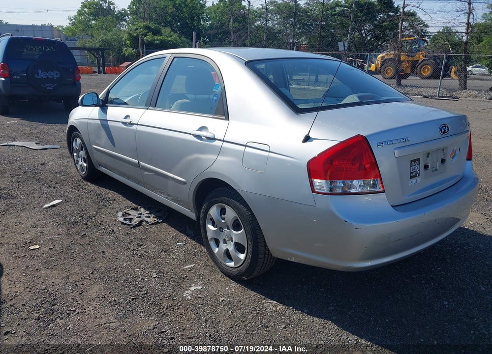 2009 KIA SPECTRA LX VIN: KNAFE222495639971