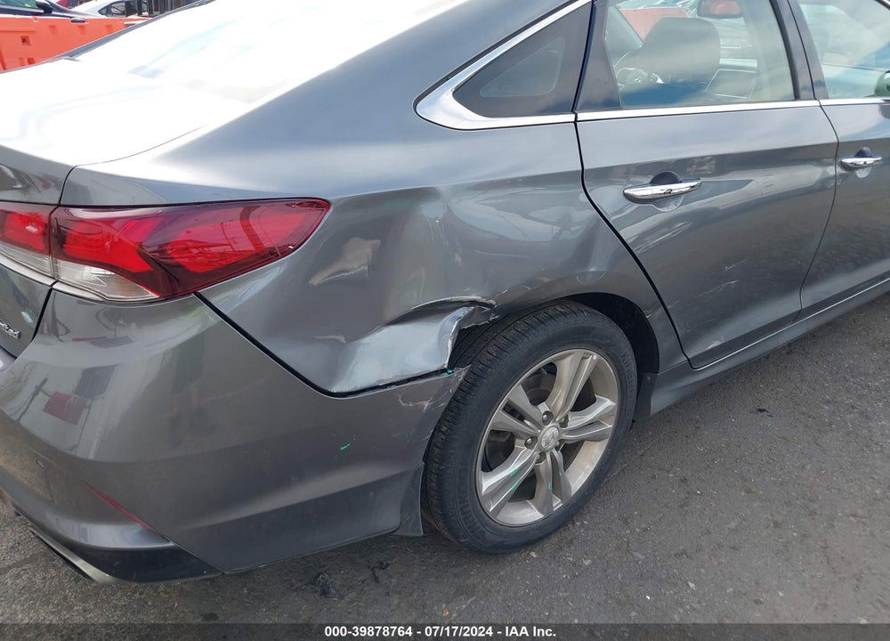 2018 HYUNDAI SONATA LIMITED VIN: 5NPE34AF8JH725664