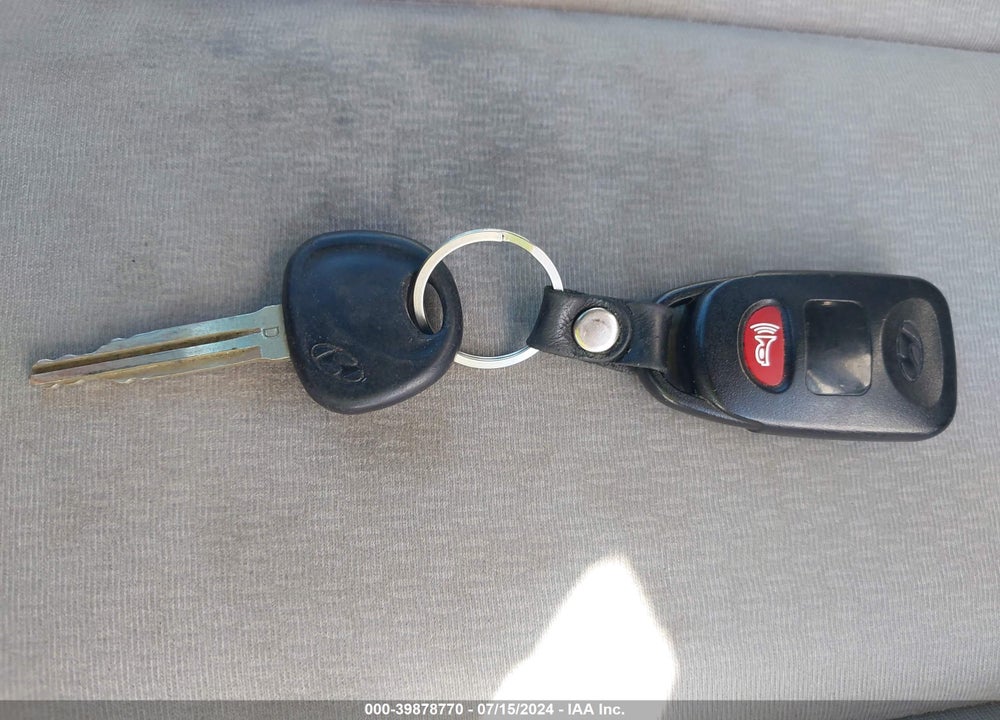 2008 HYUNDAI ELANTRA GLS/SE VIN: KMHDU46D38U279340