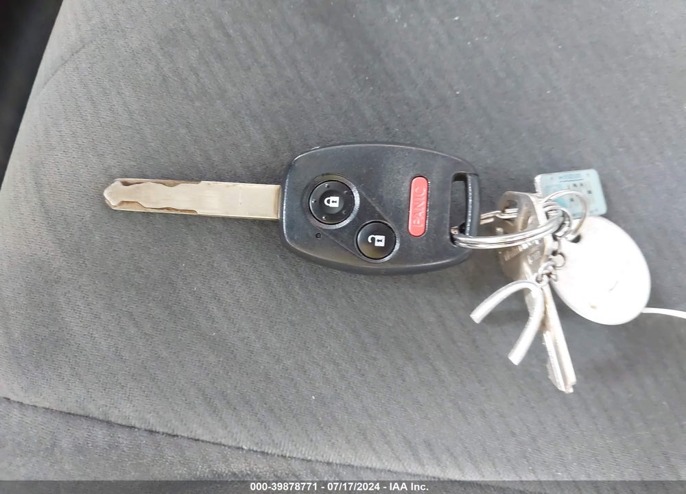 2009 HONDA CIVIC LX VIN: 19XFA16579E026146