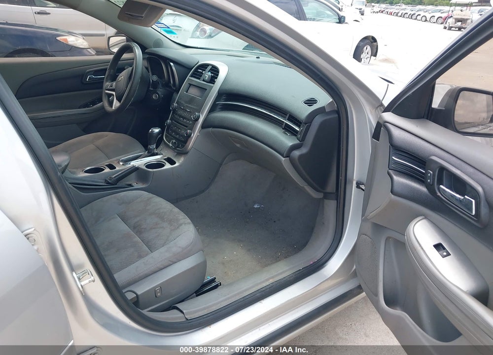 2015 CHEVROLET MALIBU LS VIN: 1G11B5SL7FF352588