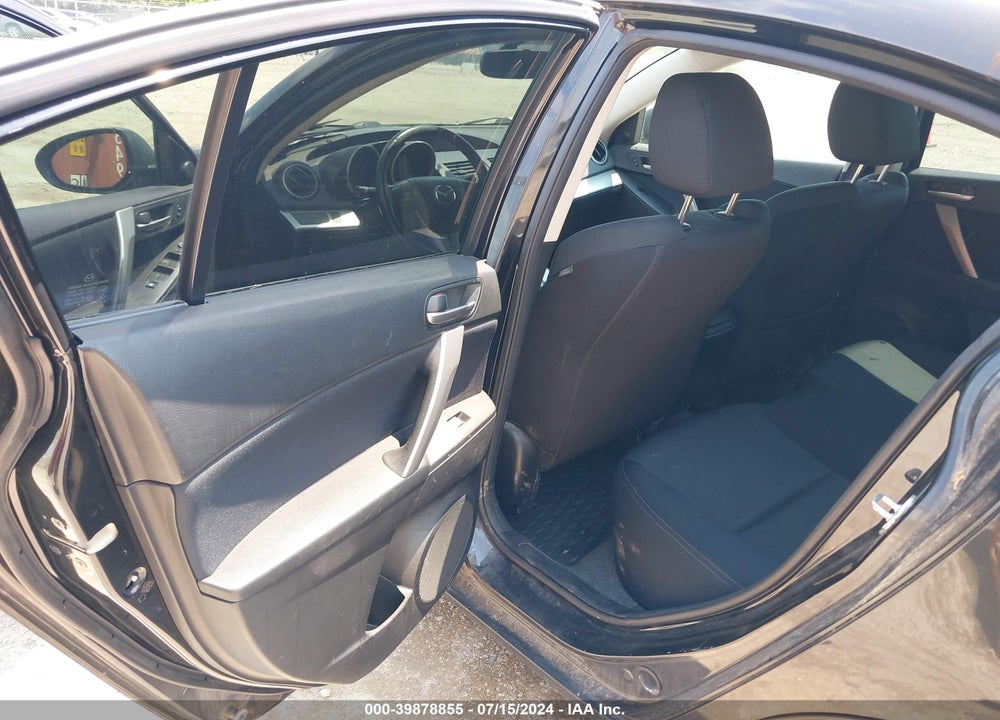 2010 MAZDA 3 S SPORT VIN: JM1BL1S50A1223228