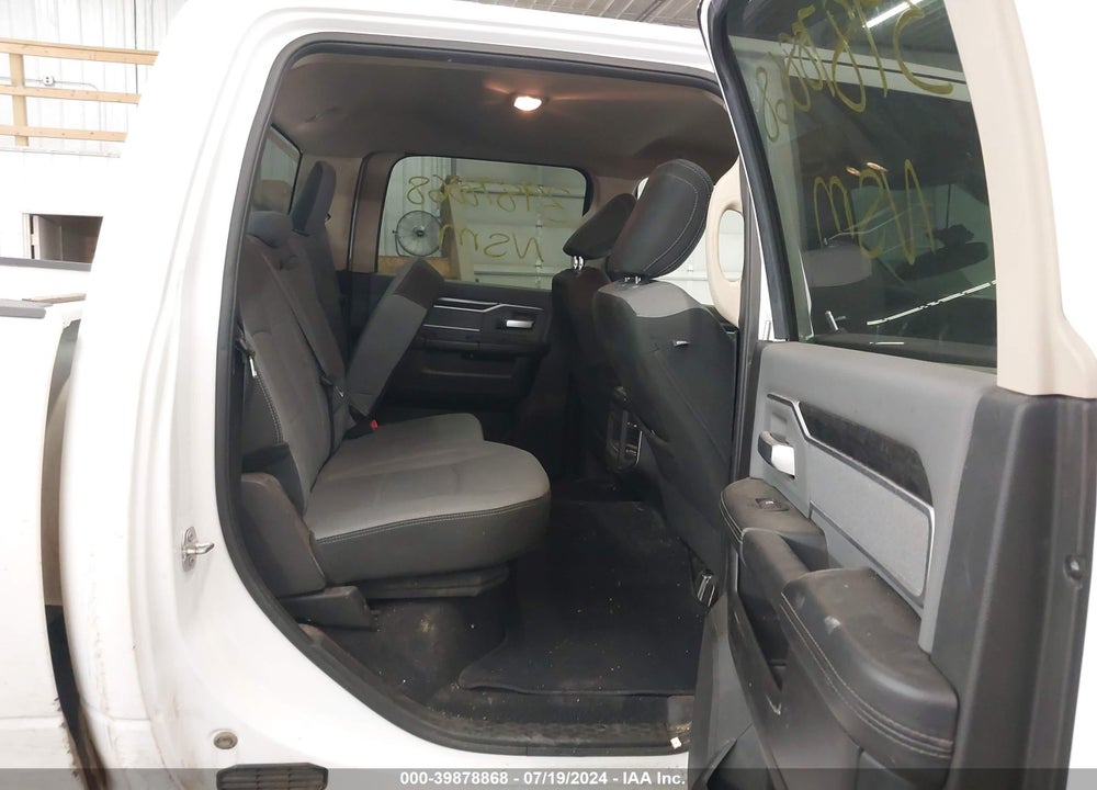 2019 RAM 2500 BIG HORN 4X4 6'4 BOX VIN: 3C6UR5DJ2KG579716