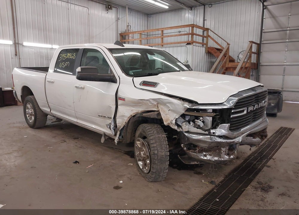 2019 RAM 2500 BIG HORN 4X4 6'4 BOX VIN: 3C6UR5DJ2KG579716