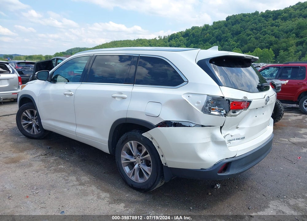 2015 TOYOTA HIGHLANDER XLE V6 VIN: 5TDJKRFH2FS187795