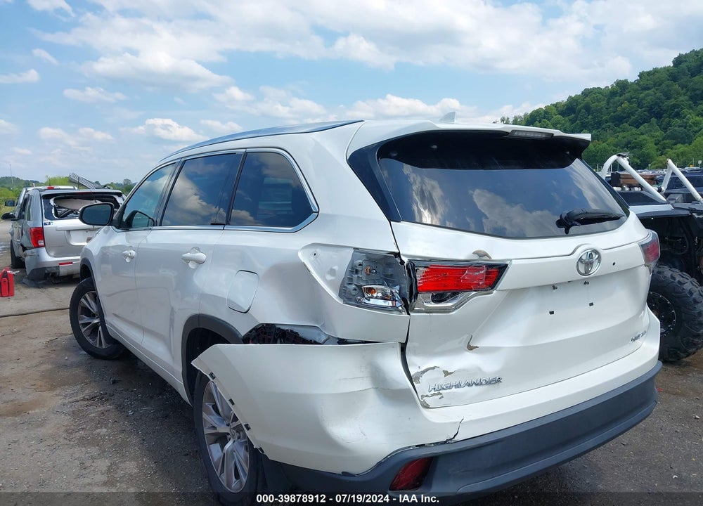2015 TOYOTA HIGHLANDER XLE V6 VIN: 5TDJKRFH2FS187795