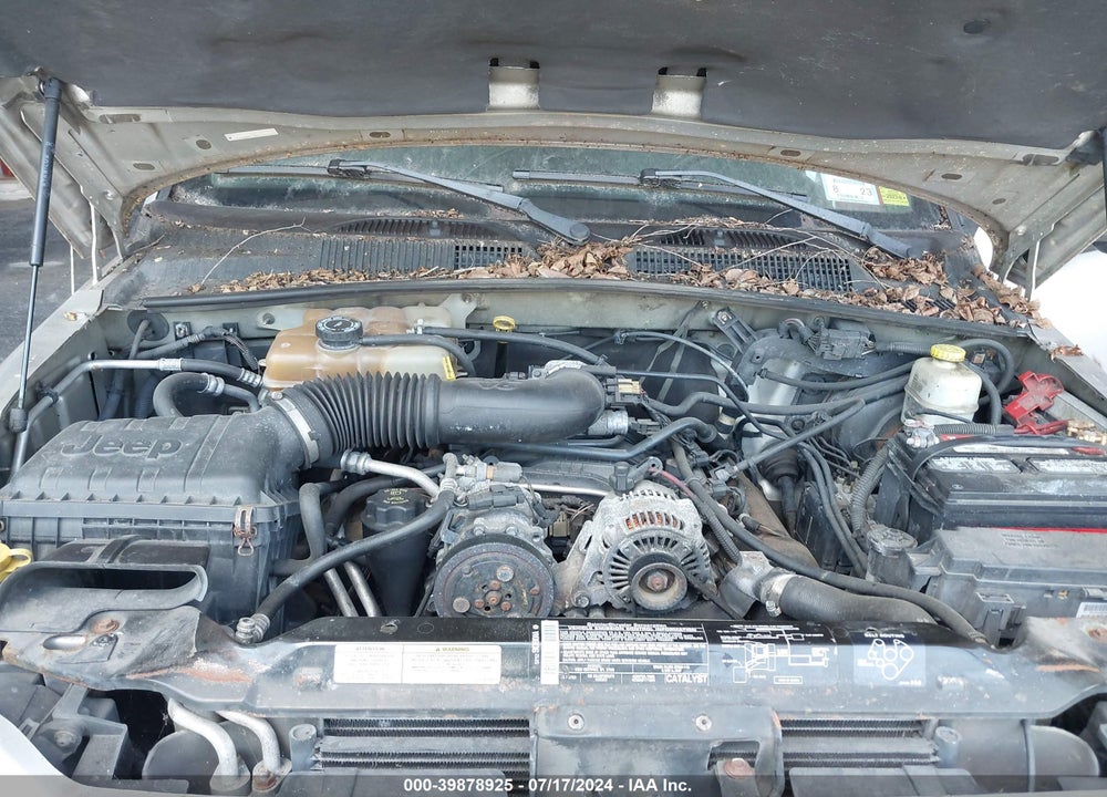 2004 JEEP LIBERTY SPORT VIN: 1J4GL48K64W229959