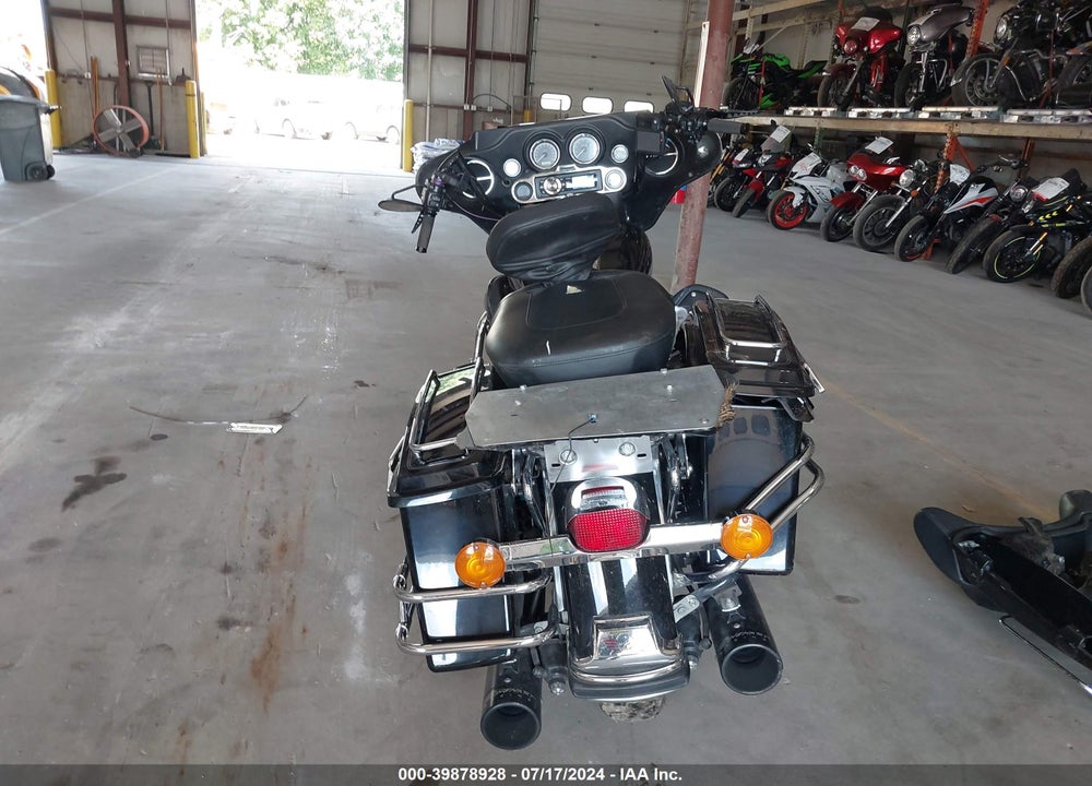 2008 HARLEY-DAVIDSON FLHT CLASSIC VIN: 1HD1FF4148Y689674