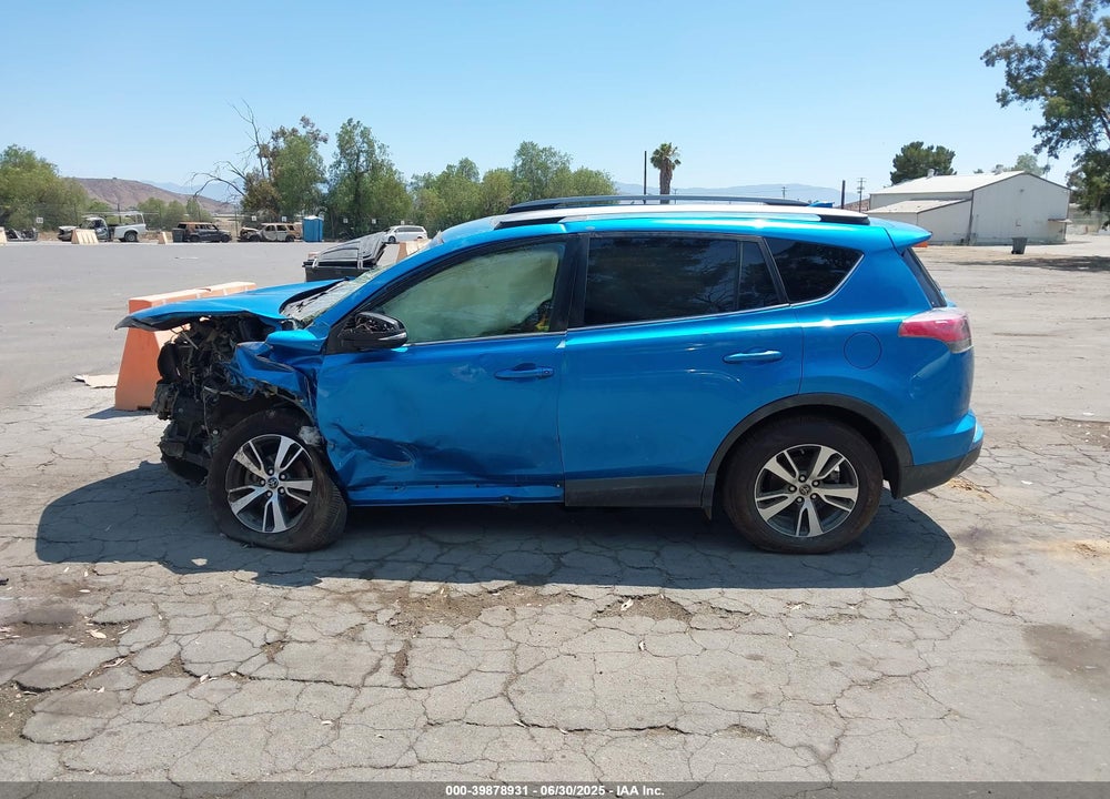 2017 TOYOTA RAV4 VIN: JTMWFREV8HD108002
