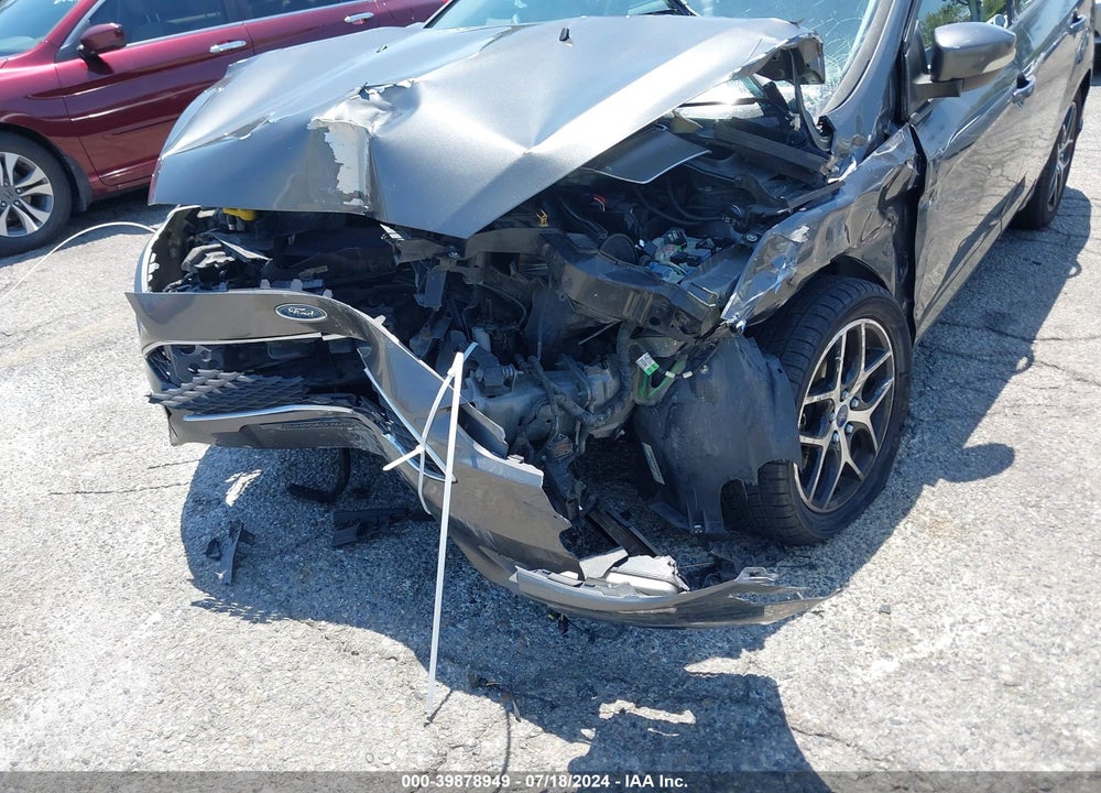 2017 FORD FOCUS SEL VIN: 1FADP3H21HL245605