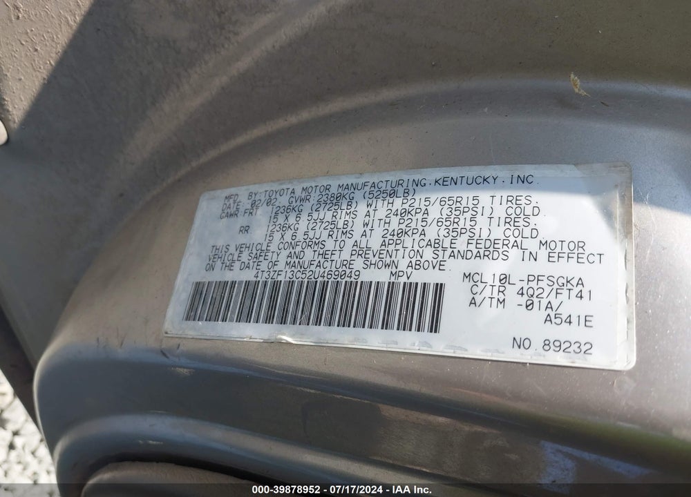 2002 TOYOTA SIENNA LE VIN: 4T3ZF13C52U469049