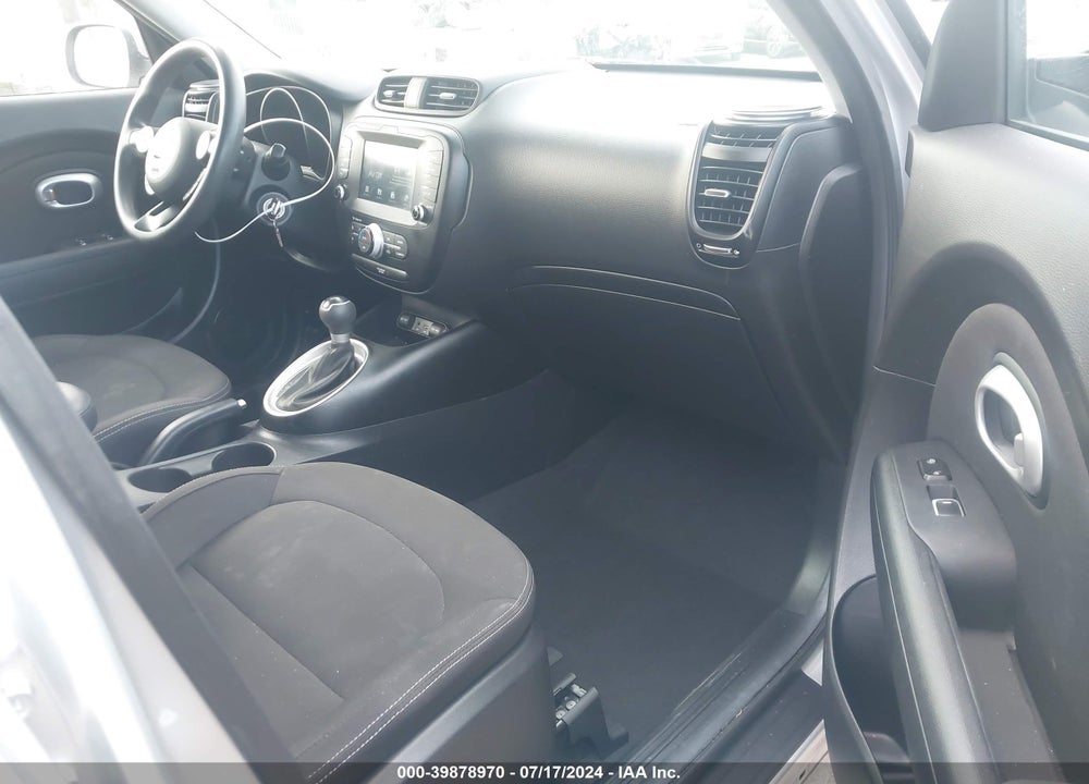 2018 KIA SOUL VIN: KNDJN2A29J7623952
