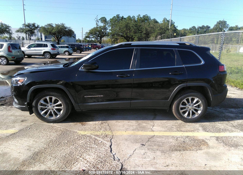2019 JEEP CHEROKEE LATITUDE FWD VIN: 1C4PJLCB6KD269626